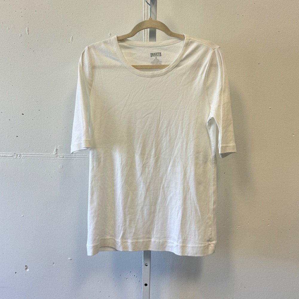 Duluth Trading Co Women's Longtail T-Shirt White Elbow Sleeve Scoop Neck Medium